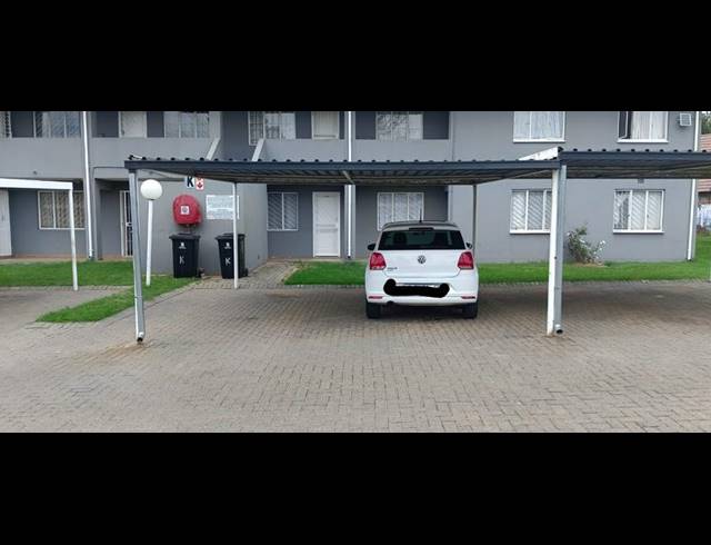 2 BEDROOM TOWNHOUSE FOR SALE IN GLEN MARAIS